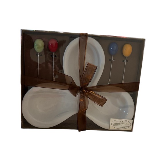 Elegant White Serving Dish Set with Colorful Forks - Picture 2 of 3